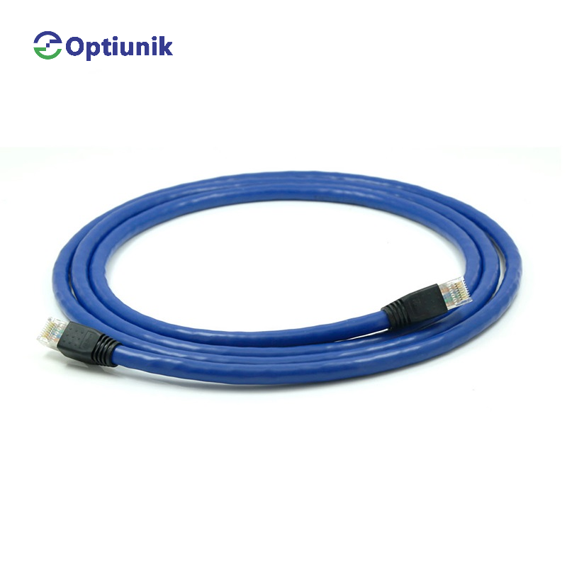 CAT8 Shielded UTP Network Patch Cord 2000 MHz / 40G 24AWG PVC/LSZH